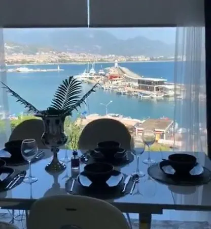Apartament Deniz Manzarali Daire Alanya